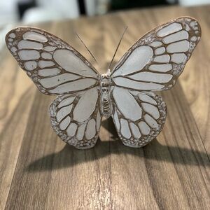 Elegant White and Tan Butterfly Decor! (Can decorate 🦋)